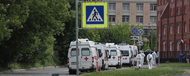Больница во Владикавказе, где погибли 11 человек, прекращает прием пациентов с COVID-19